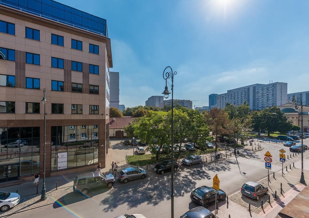 Plac Bankowy Serviced Apartments วอร์ซอ ภายนอก รูปภาพ