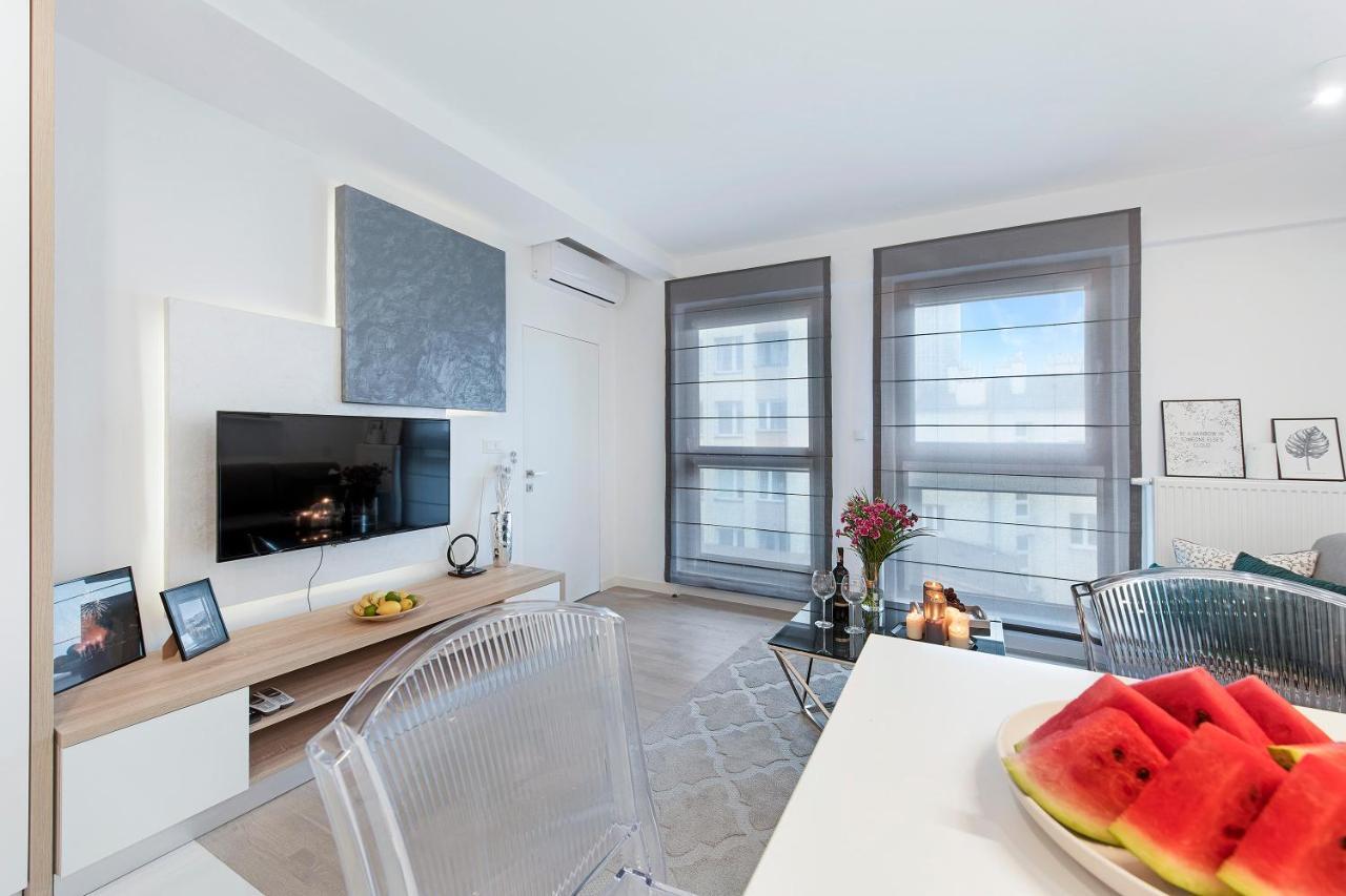 Plac Bankowy Serviced Apartments วอร์ซอ ภายนอก รูปภาพ